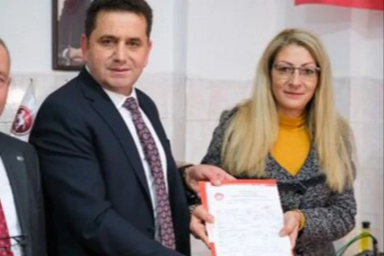 Yalova Taşköprü Belediye Başkanı Arslan, Taşköprü Belediye Başkanlığı aday adaylığı başvurusunu yaptı: “Taşköprü için çok büyük düşünüyorum”