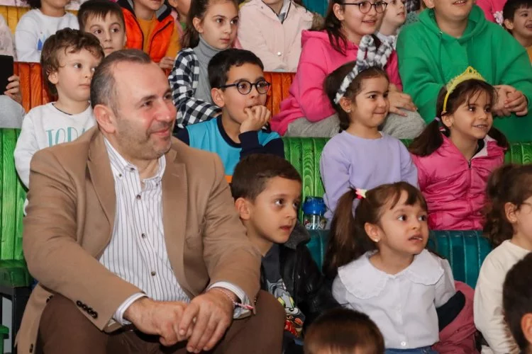 Başkan Mustafa Tutuk çocuklarla bir araya geldi