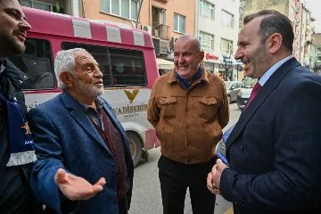 Başkan Mustafa Tutuk, Cumhuriyet Caddesi’nde esnafı gezdi: “Tek hedefimiz daha fazla hizmet sunmak”