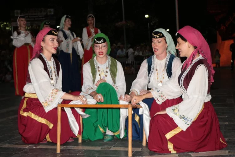 Çınarcık’ta Türk Boyları Kültür Rüzgârı Esti