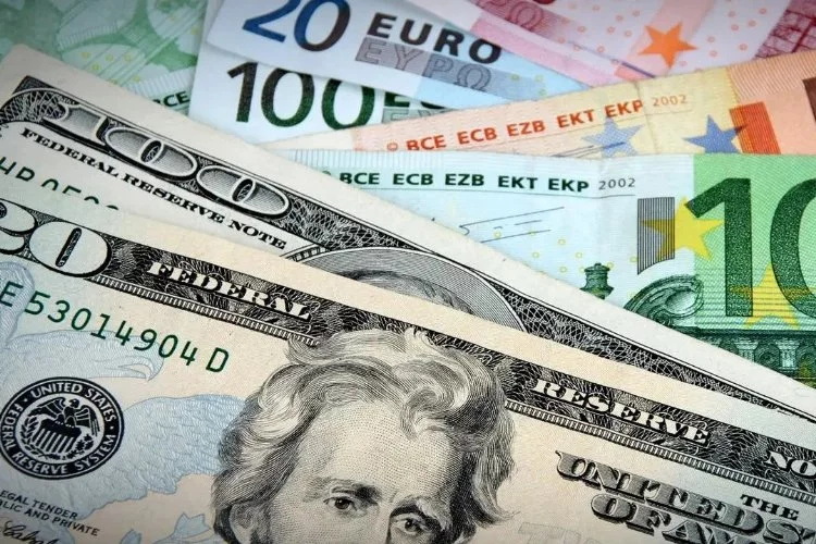 Döviz kuru zirveye tırmanıyor! İşte Dolar ve Euro’da son durum