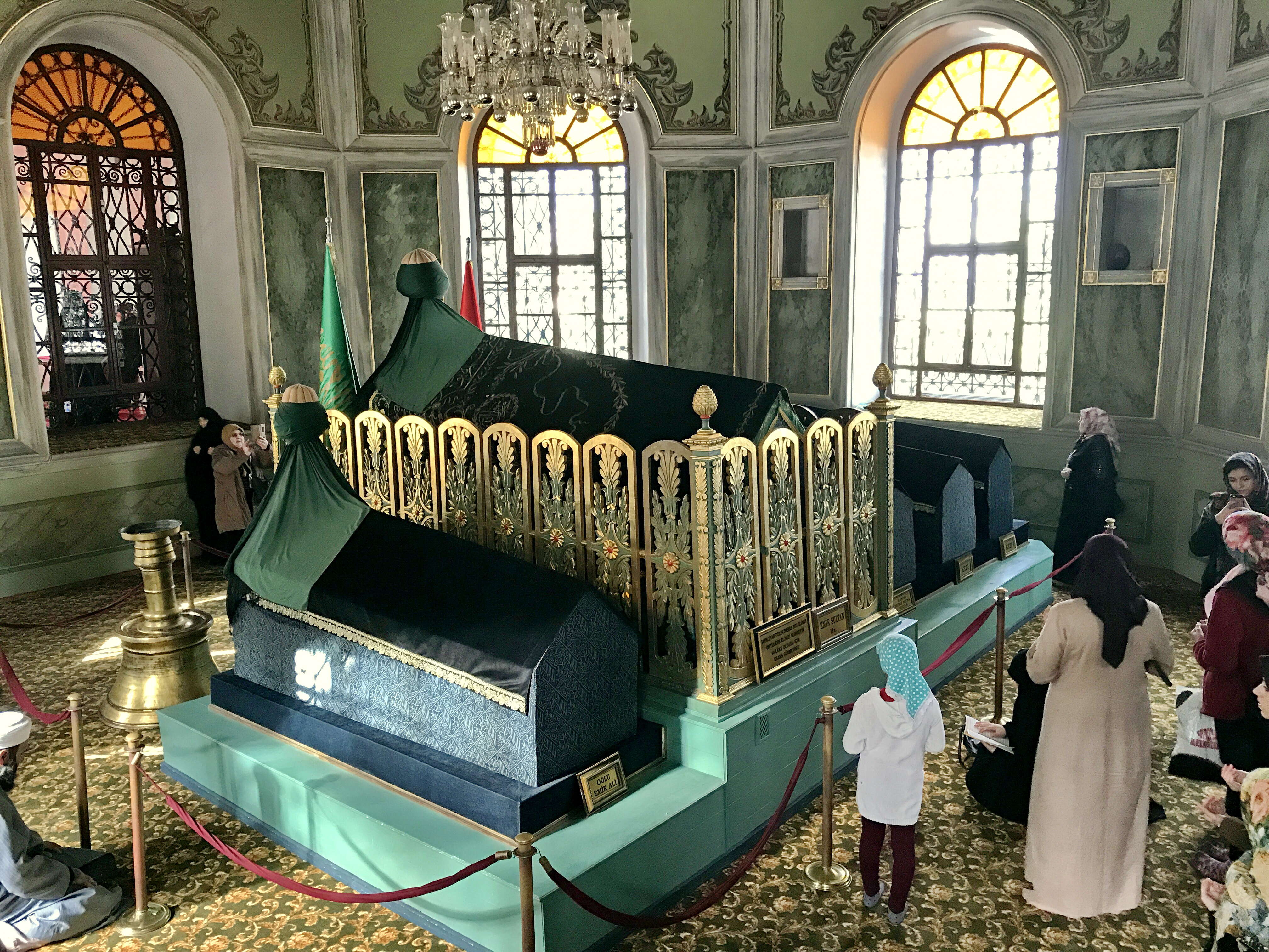 Emir Sultan Türbesi Camii Yalova Hayat 1