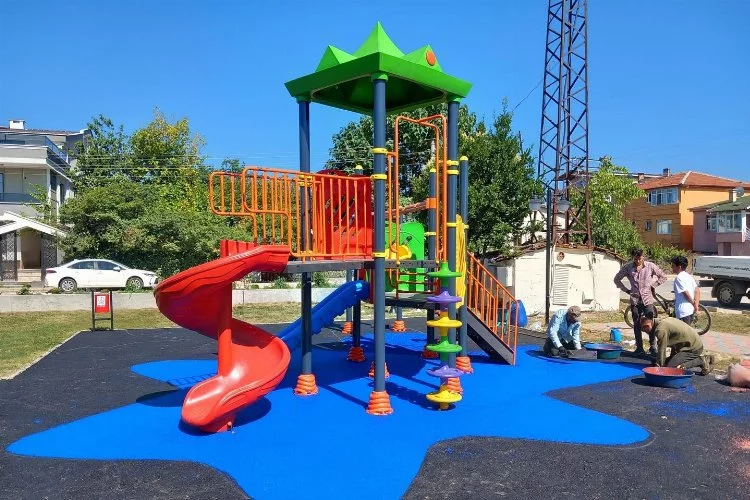 Kadıköy’de parklar renkleniyor