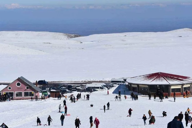 Karacadağ Kayak Merkezi Nerede – Nasıl Gidilir – Ziyaret Saati – Giriş Ücreti (2023)