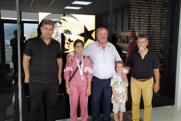 Mehmet Temel Dereceye Giren Minik Sporcuları Makamında Tebrik Etti