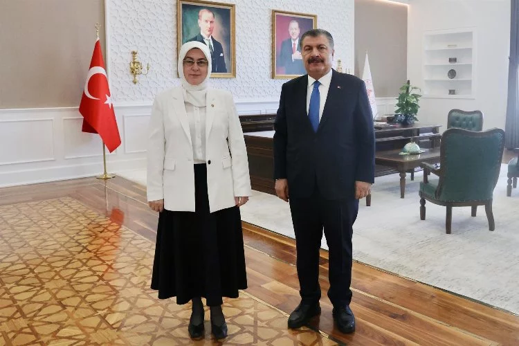 Milletvekili Akyol, Sağlık Bakanı Koca'yı ziyaret etti