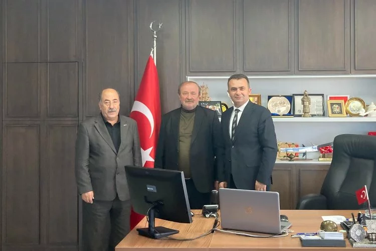 Naci Pürmüz ve Ünsal Ocak Yalova Esenköy Belediye Başkanı’nı ziyaret etti