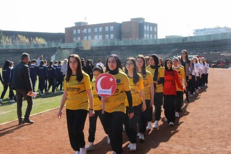 Okul Sporları Futbol Gençler Marmara Bölge Şampiyonası, Yalova’da başladı