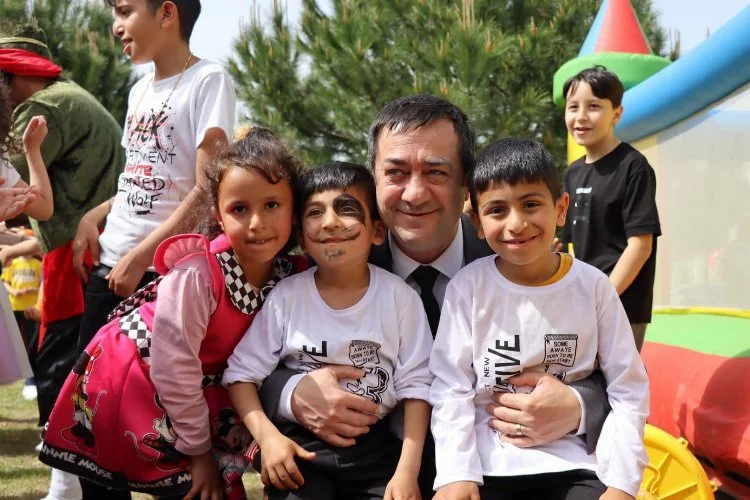 Subaşı Belediye Başkanı Turan Canbay 23 Nisan’da çocukları yalnız bırakmadı