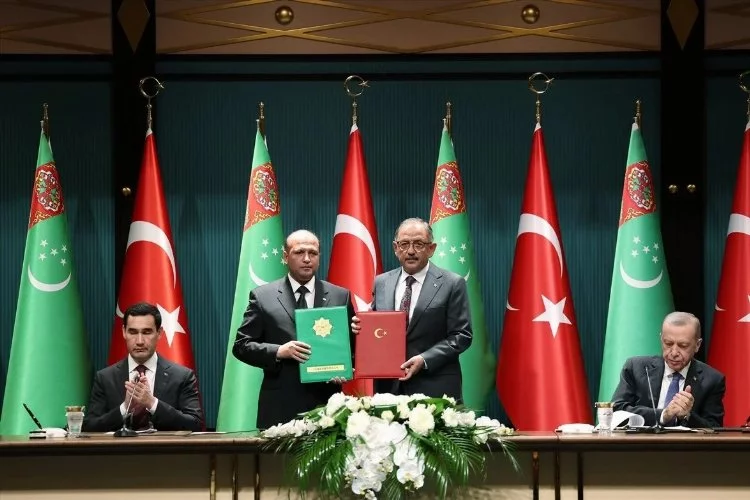 Türkiye ve Türkmenistan 13 anlaşmaya imza attı!