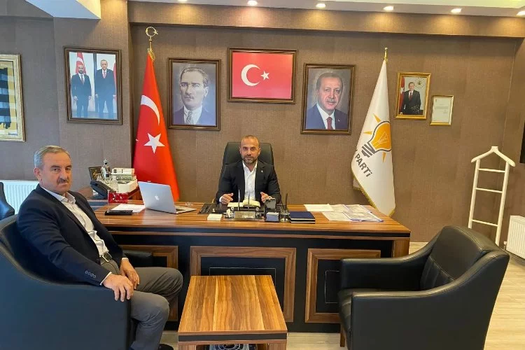 Yalova AK Parti İl Başkanı Umut Güçlü, Hacımehmet Köyü Muhtarını makamında ağırladı