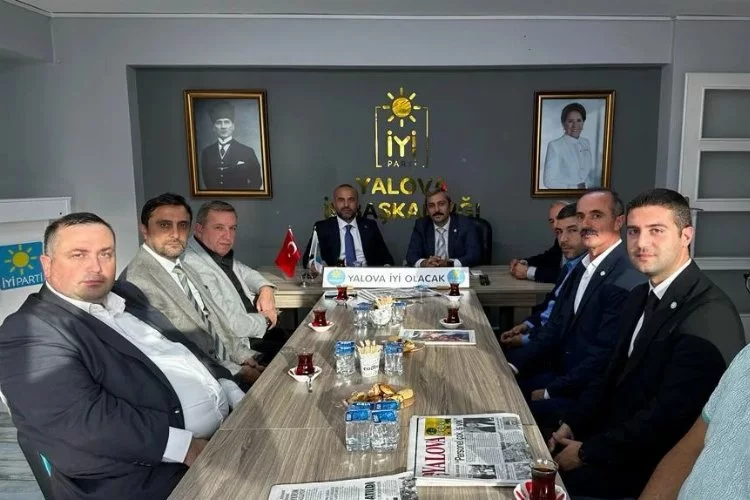 Yalova AK Parti İl Başkanlığı İYİ Parti Yalova İl Başkanlığı’nı ziyaret etti