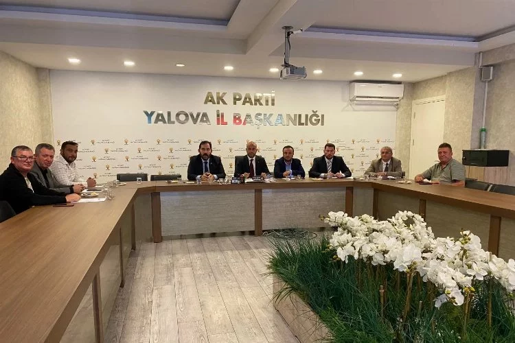 Yalova AK Parti İl Teşkilatı Çiftlikköy ve Taşköprü Meclis Üyeleriyle Bir Araya Geldi