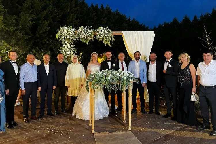 Yalova AK Parti İl Teşkilatı Düğün Törenine Katıldı