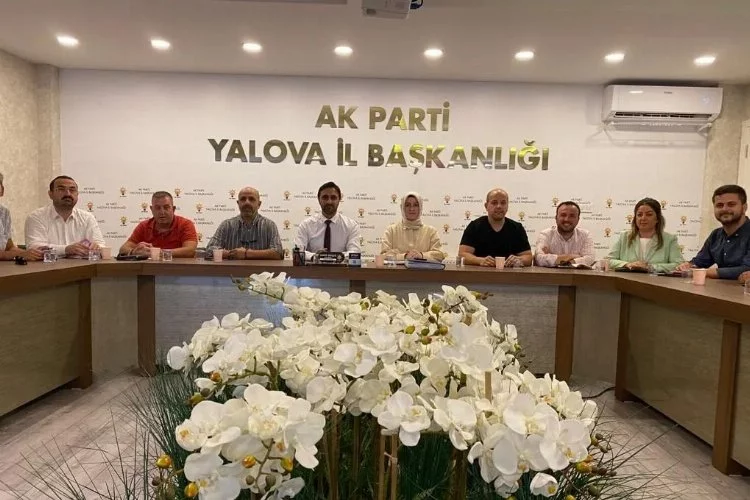 Yalova AK Parti İl Teşkilatı Haftalık Olağan Yönetim Kurulu Toplantısını Yaptı