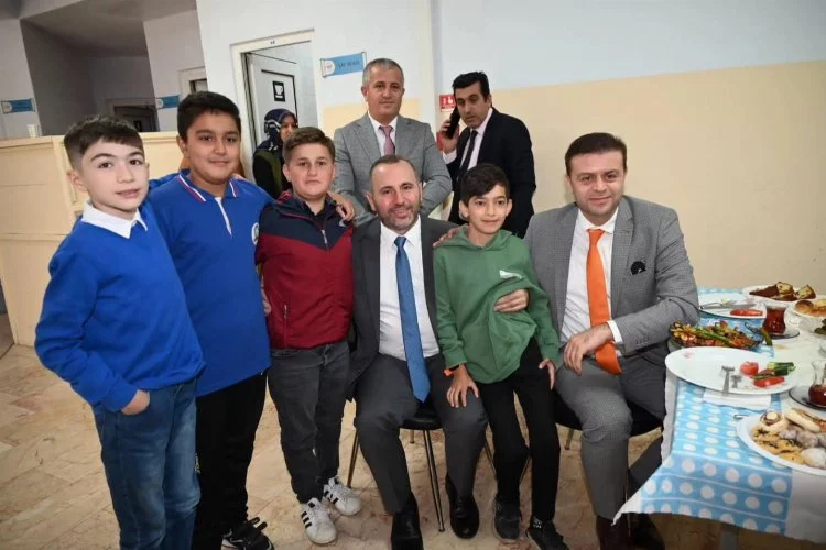 Yalova Belediye Başkanı Mustafa Tutuk  “Eğitime her zaman destek vereceğiz”