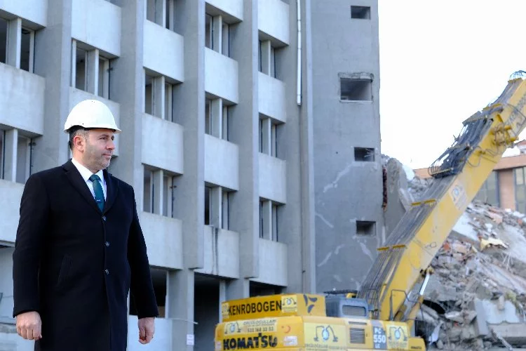 Yalova Belediye Başkanı Mustafa Tutuk :“Yalova’da belediye binası kentsel dönüşüm için örnek olacak”