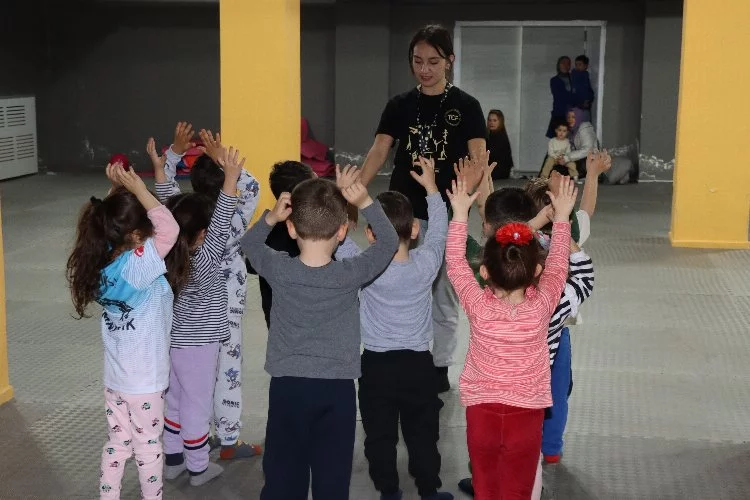 Yalova Belediyesi’nden çocuklara jimnastik dersi müjdesi