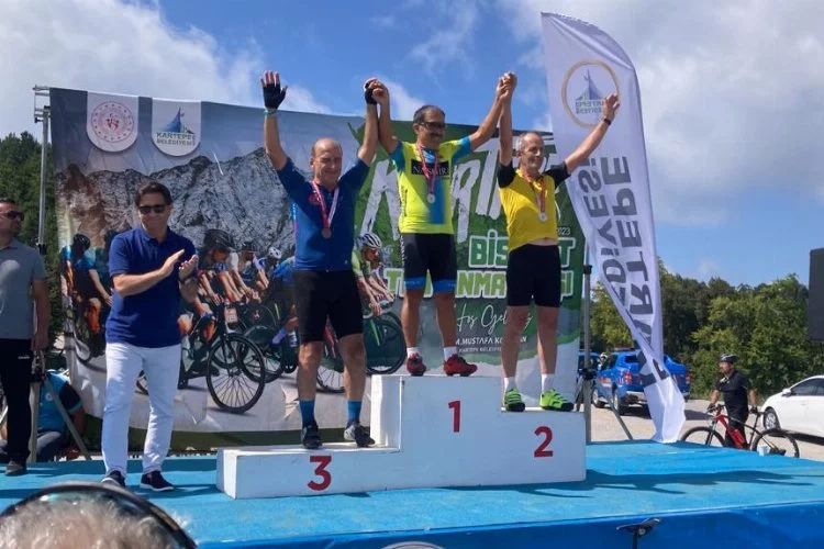Yalova Bisiklet Yıldızları Spor Kulübü, Kartepe'de yarıştı