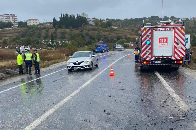 Yalova Çınarcık'ta korkunç kaza: Beton mikseriyle otomobil çarpıştı!
