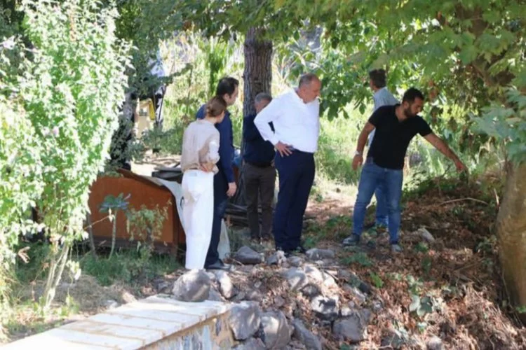 Yalova Çınarcık'ta tarihi köprü gün yüzüne çıkıyor  Yalova Çınarcık'ta Osmanlılardan kalma köprü mü bulundu?