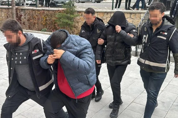 Yalova'da kesinleşmiş hapis cezası bulunan 3 kişi yakalandı