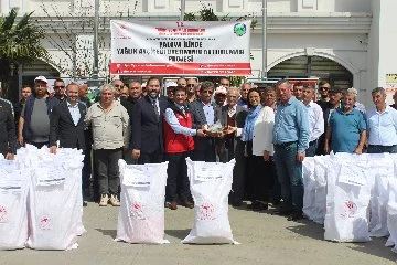 Yalova'da üreticilere yerli yağlık ayçiçeği tohumu dağıtıldı