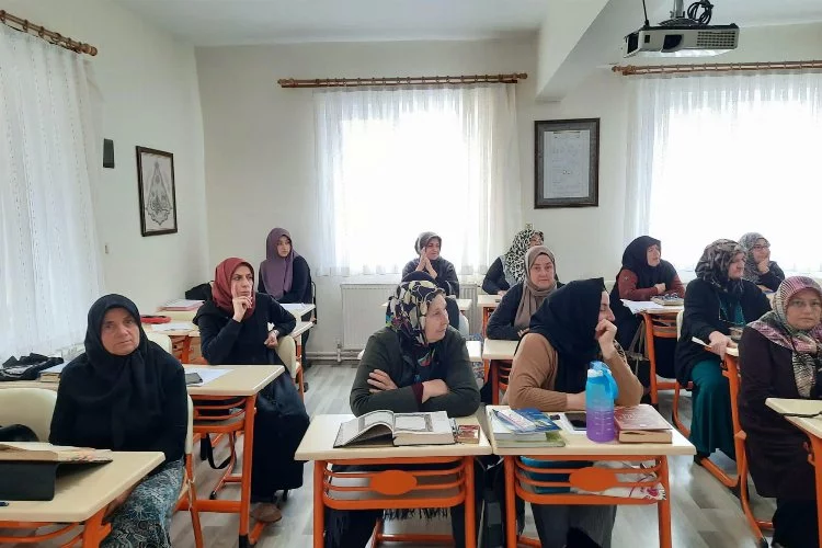Yalova Kadıköy Belediyesi’nden Kadın Kuran Kursuna Ziyaret
