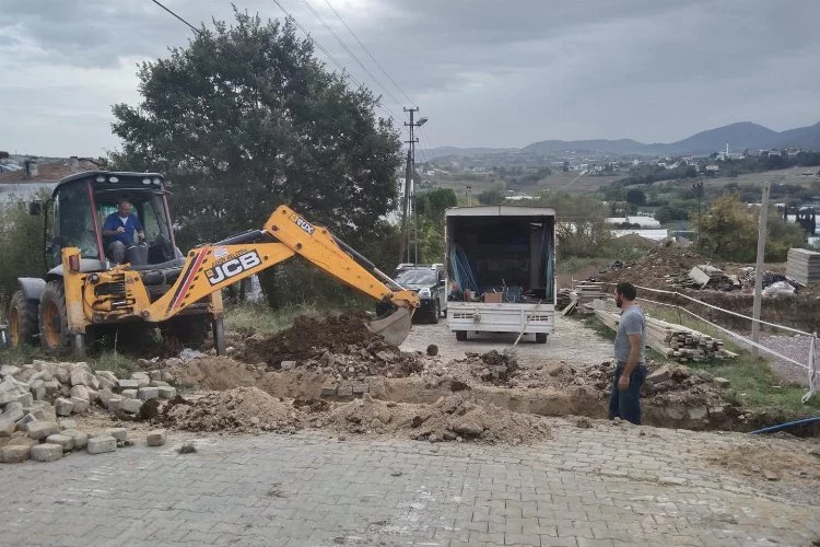 Yalova Kadıköy Belediyesi Su Hattı Bağlantılarını Yürütüyor