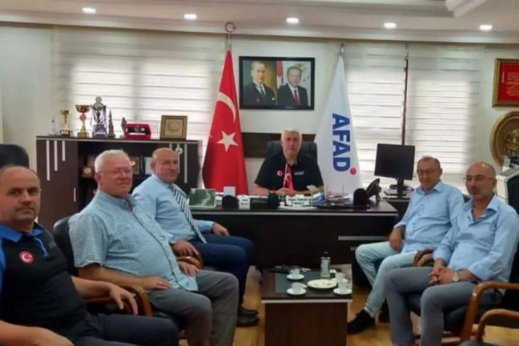 Yalova MHP Merkez İçe Başkanı Aydın Altun, Afad'ı ziyaret etti