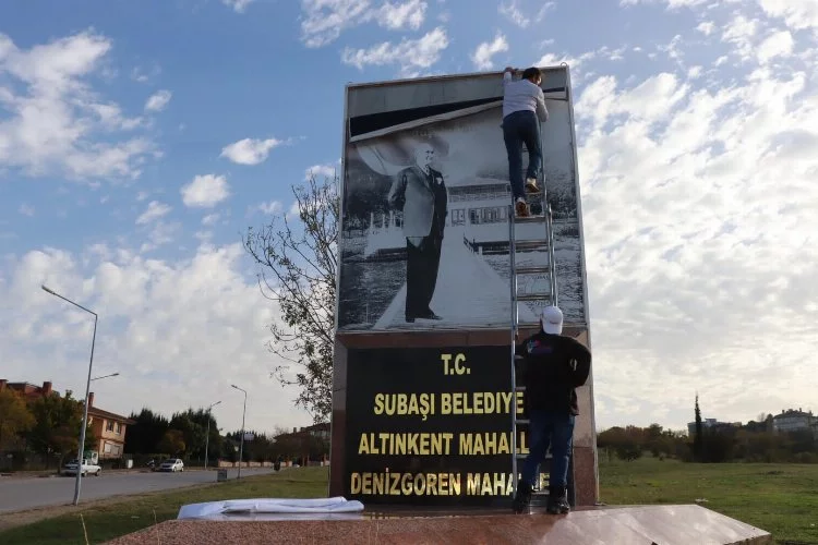 Yalova Subaşı’da Atatürk panoları yenilendi