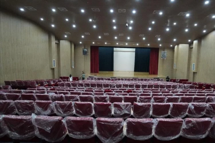 Yalova Üniversitesi’ne dev konferans salonu
