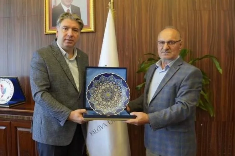 Yalova Üniversitesi Rektörü Prof. Dr. Mehmet Bahçekapılı’ya Hayırsever İsim İbrahim Aksu’dan Ziyaret