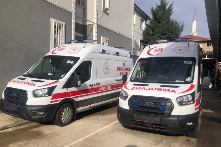 Yalova'ya 2 yeni ambulans tahsis edildi