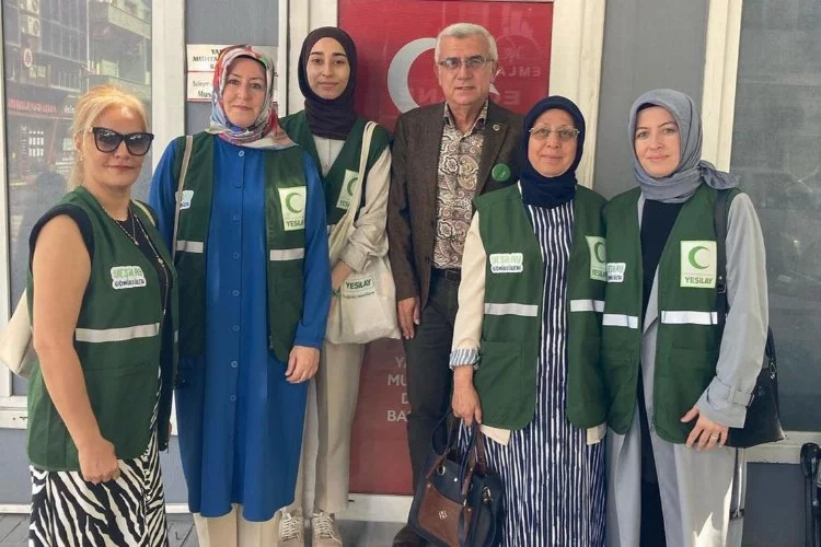 Yalova Yeşilay Kadın Komisyonu Mustafa Kandemir’i Ziyaret Etti