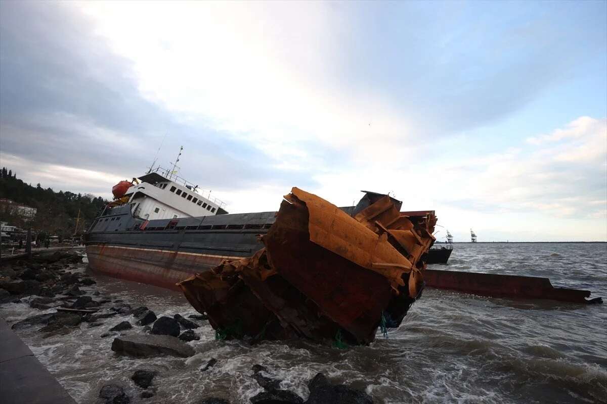 zongıldak'ta 12 gemici kayıp